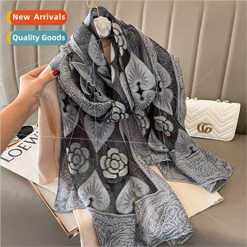 2022 new cut flower silk scarf female fall winter warm fashi