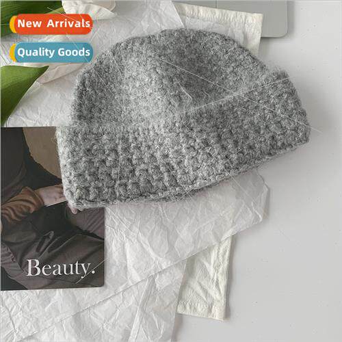 Cream fluffy corn lattice show face small curled edge wool h
