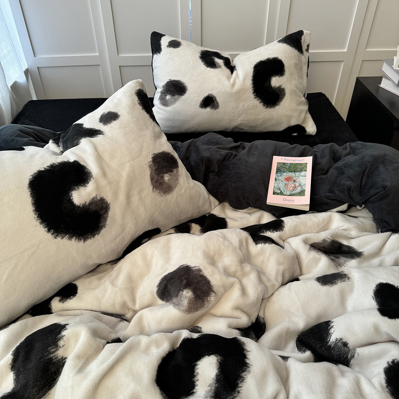 简约ins灰色字母秋冬保暖牛奶绒四件套舒适被套床单天鹅绒三件套