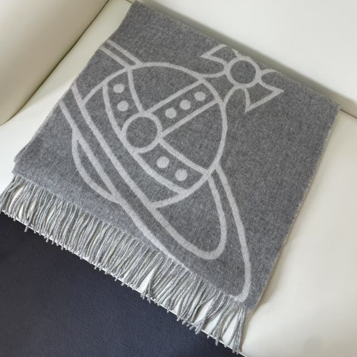 2024新款vivienne土星西太后围巾女士羊绒披肩双面羊毛围脖秋冬季