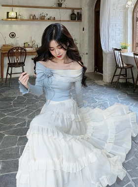 昙花未满 气质蓝色立体小花修身显瘦设计感方领针织上衣+半裙套装