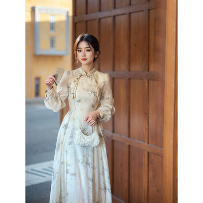 月影  新中式改良国风复古旗袍裙2024春新款气质收腰连衣裙子洋气