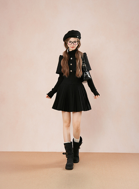 秋冬氛围感千金风气质一字领斗篷式收腰百褶连衣裙内搭两件套套装