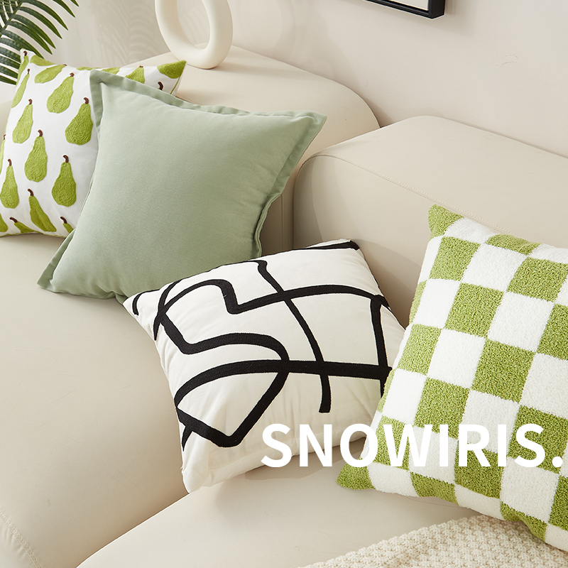 几何线条简约风靠枕样板间装饰