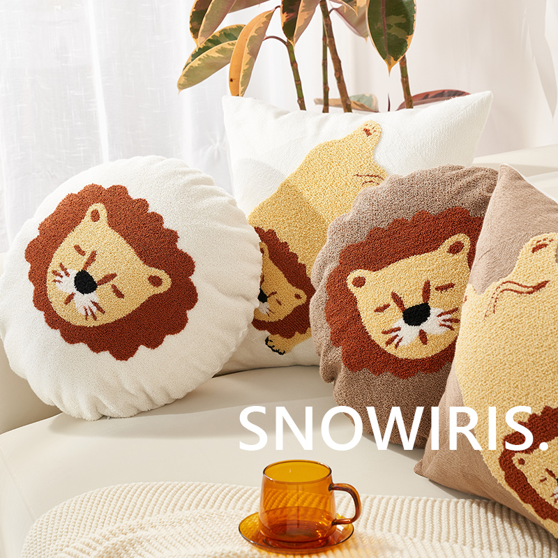 可爱老虎抱枕虎年吉祥物