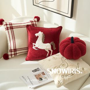 马年红色抱枕套客厅软装新年喜庆氛围感靠垫绣花简约高级感腰靠枕