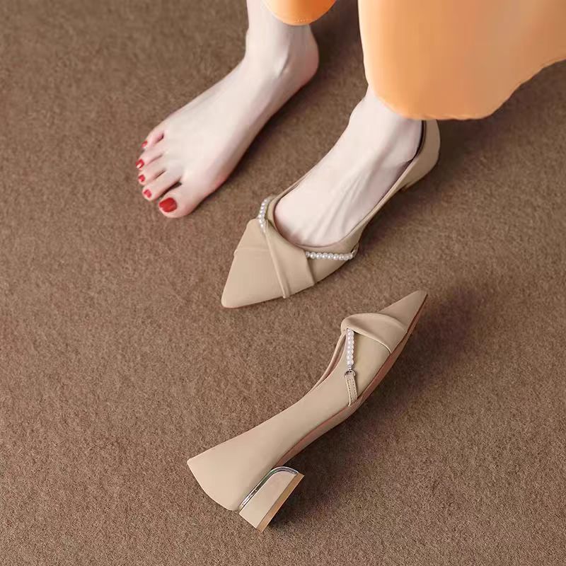 真皮绝美低跟尖头小羊皮鞋