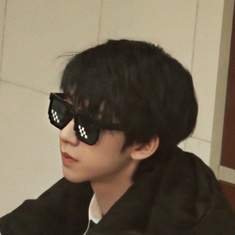 马赛克眼镜道具大佬二次元社会人像素恶搞伴郎搞笑抖音马赛克墨镜