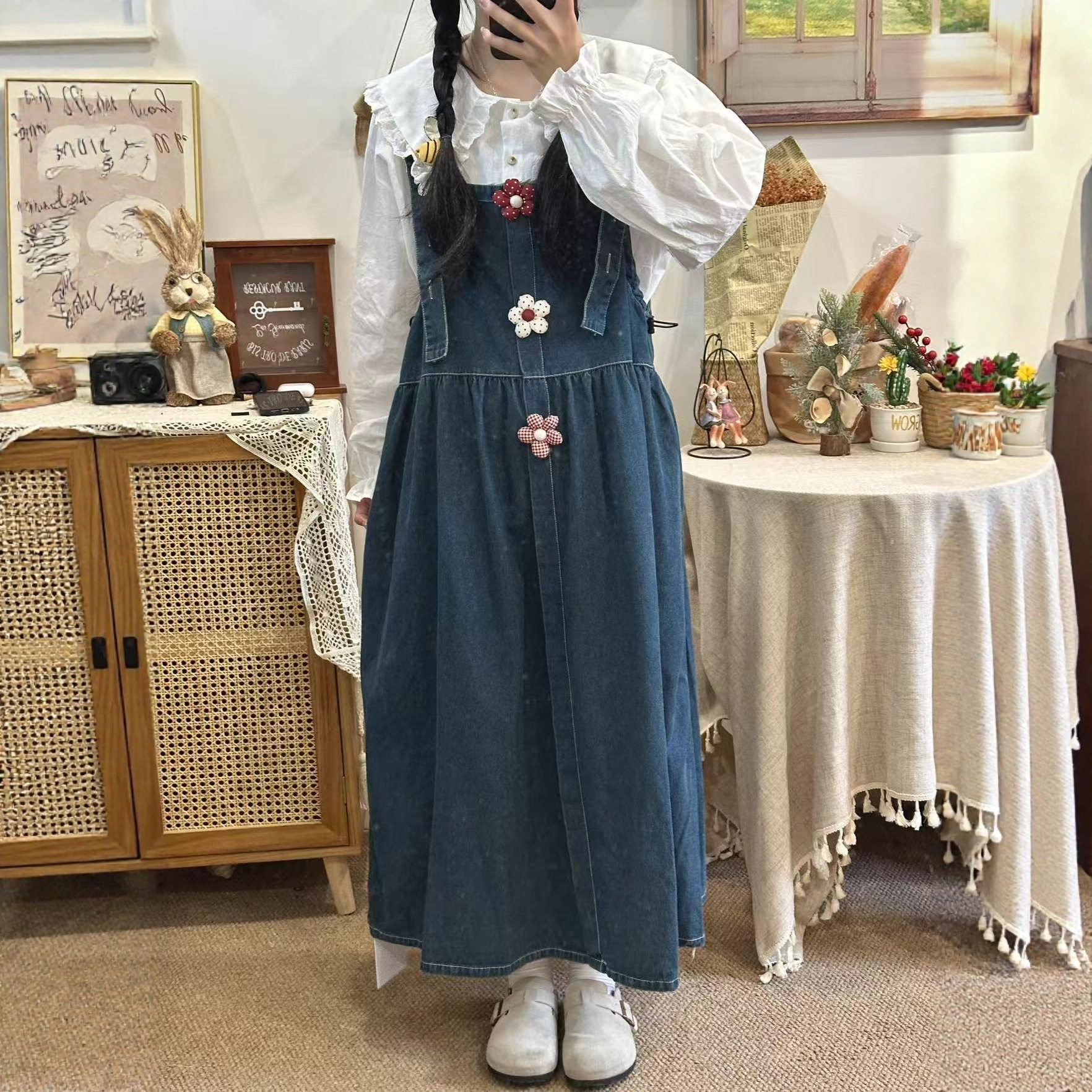 秋季新款学院风做旧花朵牛仔背带裙甜美学院风小个子中长款A字裙