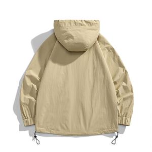 得物白底B工装大口袋冲锋衣连帽仿风登山服夹克外套JN8918-P100图片