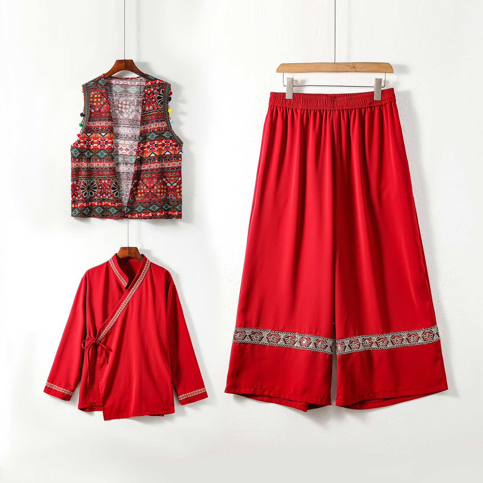 男女春季风苗族演出舞蹈个性服装套装TZ186三件套-P173控198，男装休闲套装，电商A005A