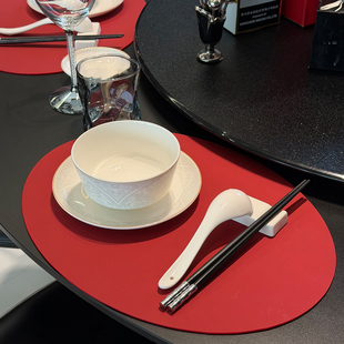 pu椭圆红色餐垫高级感皮革新年春节意式轻奢防水防油餐盘桌垫