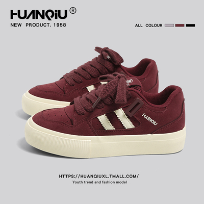 环球厚底面包鞋女款2026秋冬新款休闲鞋子超火红色百搭运动板鞋女