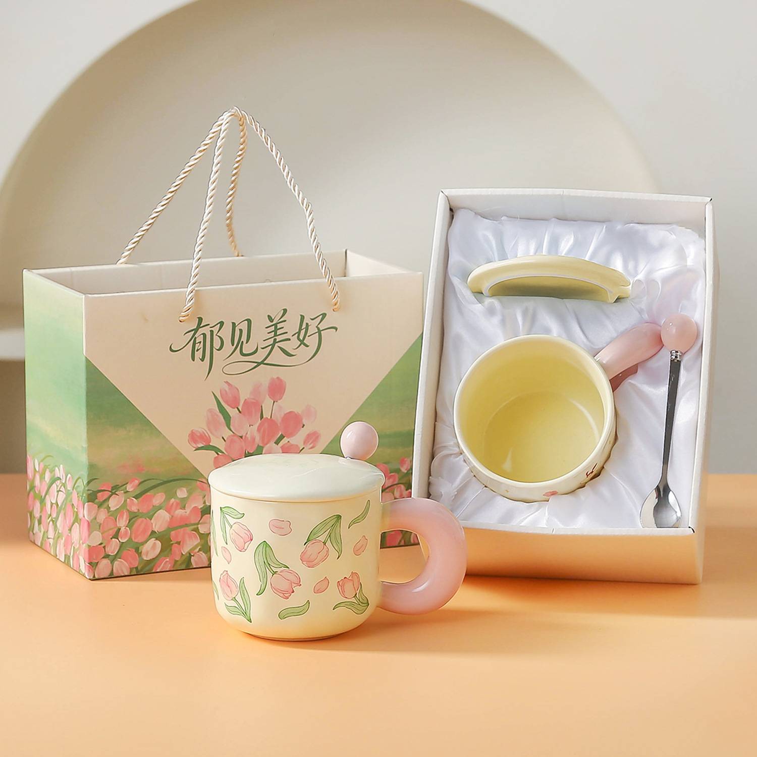 教师节送老师档次高又不贵的礼物水杯陶瓷马克杯带盖勺高档礼盒装