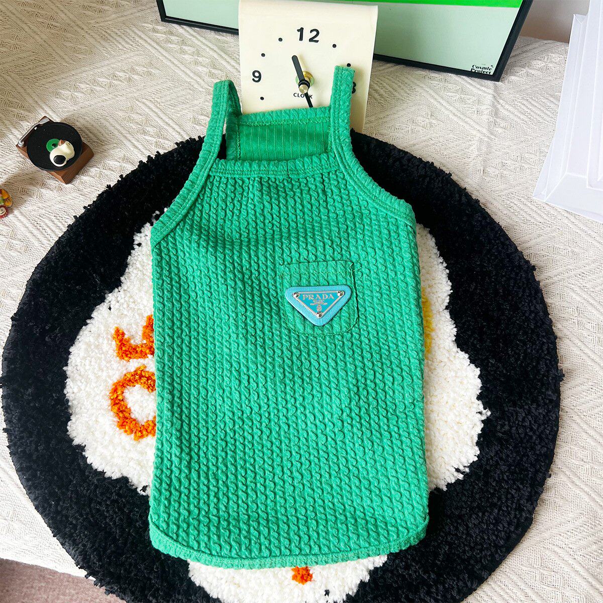夏季宠物狗衣服吊带背心薄款透气中小犬两脚宠物猫咪衣服用品