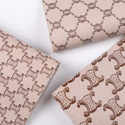 新款直销工厂直供 0.8mm老花皮料 起毛布底印花PVC人造皮革桌布装