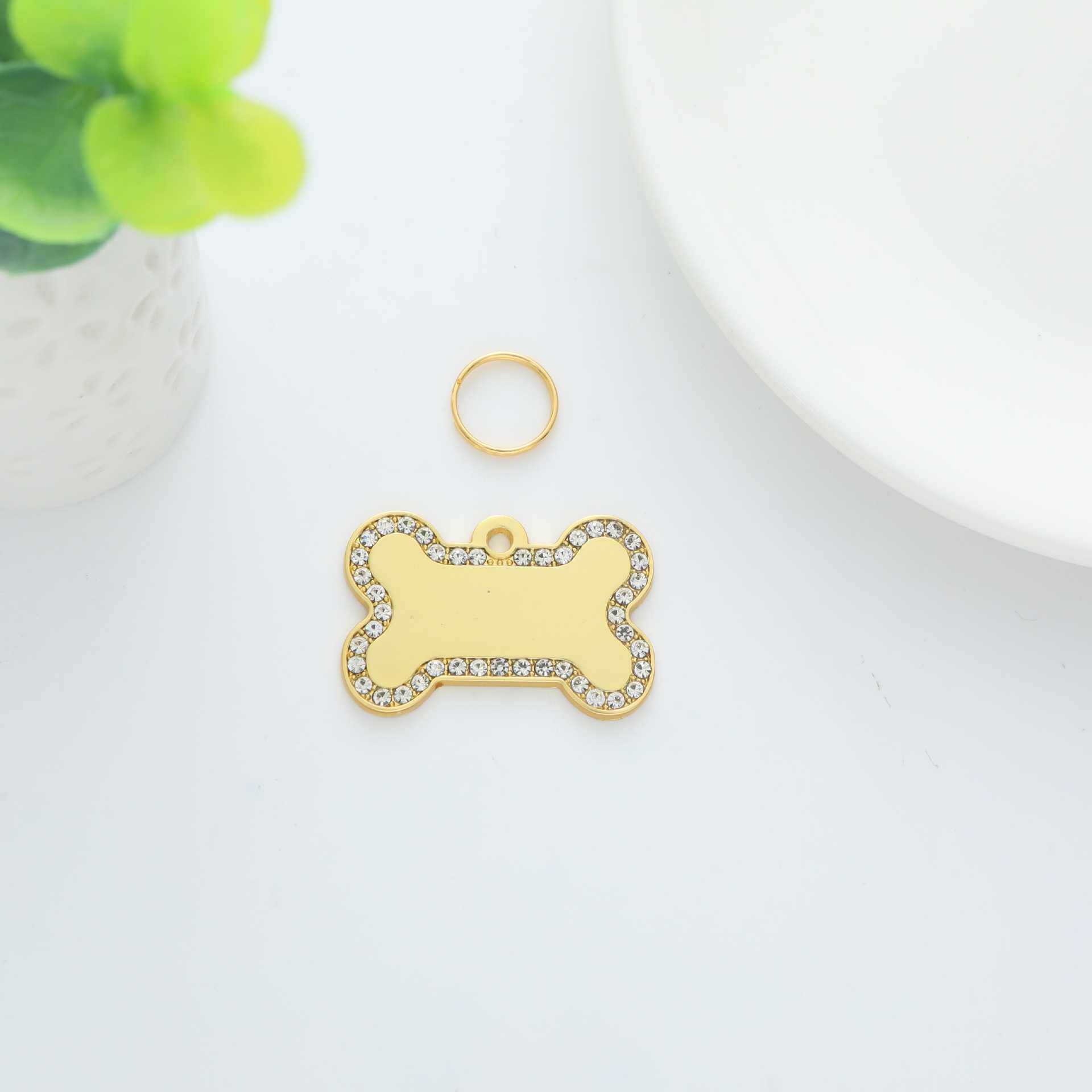 新款直销新款ins风防丢身份刻字牌金属镶钻骨头狗牌饰品金色宠物