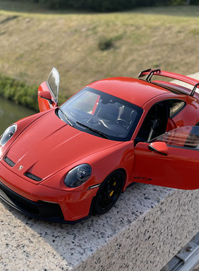 诺威尔NOREV保时捷911 911 992 GT3 2021款 合金汽车模型收藏礼物