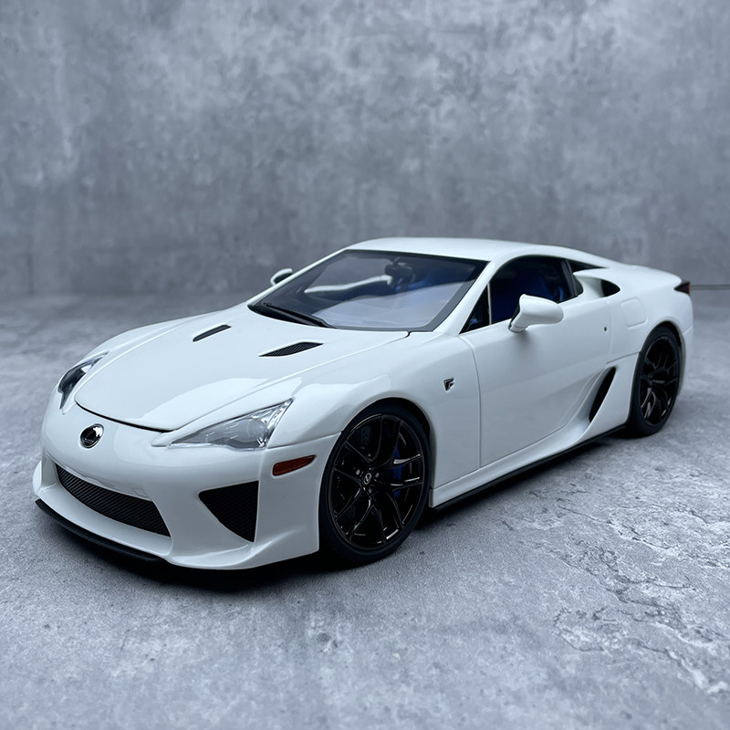WELL威尔 1:18 雷克萨斯LFA 白车蓝内 合金汽车模型 可开门 成品