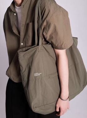 AWT25春秋原创简约单肩托特包 防泼水轻便手提大容量收纳通勤包包