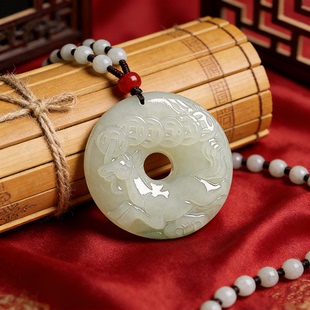 正品天然和田玉十二生肖吊坠属马本命年护身符挂件玉石玉坠玉佩女