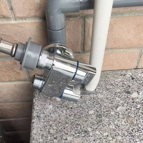 不锈钢双龙头自动止水阀一分二角阀一进二出一分二接头双龙头接头