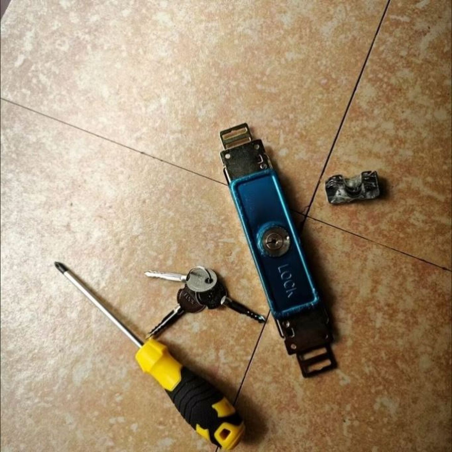 底部开锁老式底部薄型中开加高中间开通用型底开防盗防撬门锁配件