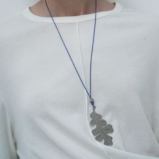 非金属棉绳项链 RedRef 巨洞龟背竹橡树树叶珠串皮绳项链