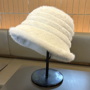 仿貂毛白色高级感毛绒渔夫帽女秋冬名媛保暖百搭显脸小卷边盆帽潮
