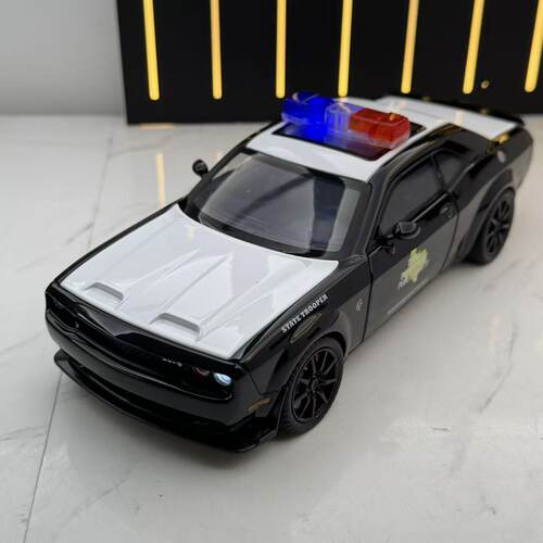 美式警车道奇地狱猫合金跑车模型
