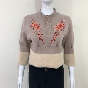 妈妈秋冬装针织毛衣加绒女装冬季打底衫洋气中老年一体绒内搭上衣