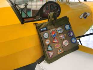 【飞趣文创头盔包】顺丰包邮飞行员拎包魔术贴单肩斜挎包大容量