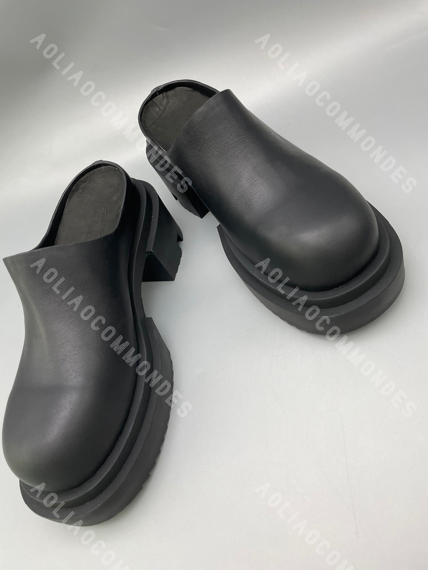 RO暗黑风10CM头层牛皮打造拖鞋