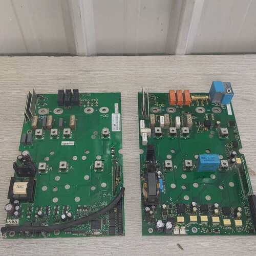 议价伟肯电源板PC00416C与PC00358F各有1块，可维修