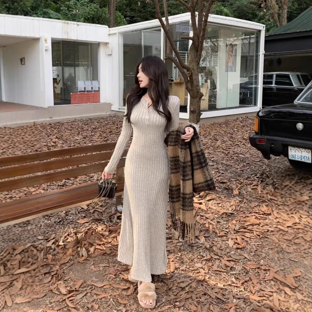 复古修身正肩长袖针织连衣裙女装春秋打底裙胖mm显瘦长裙轻奢气场