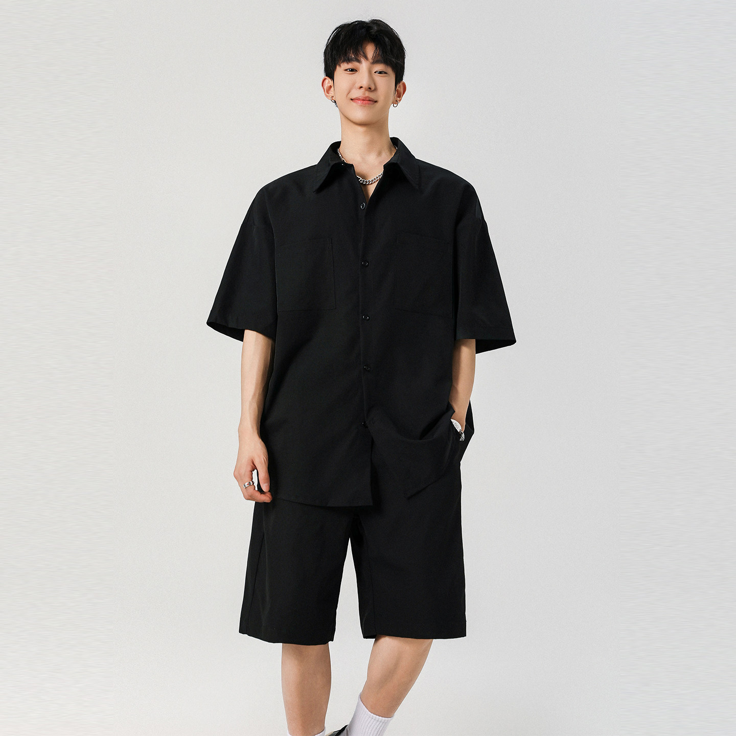 吾一白夏季薄款2026新款男生冰丝凉感衬衫套装男士休闲潮短袖短裤