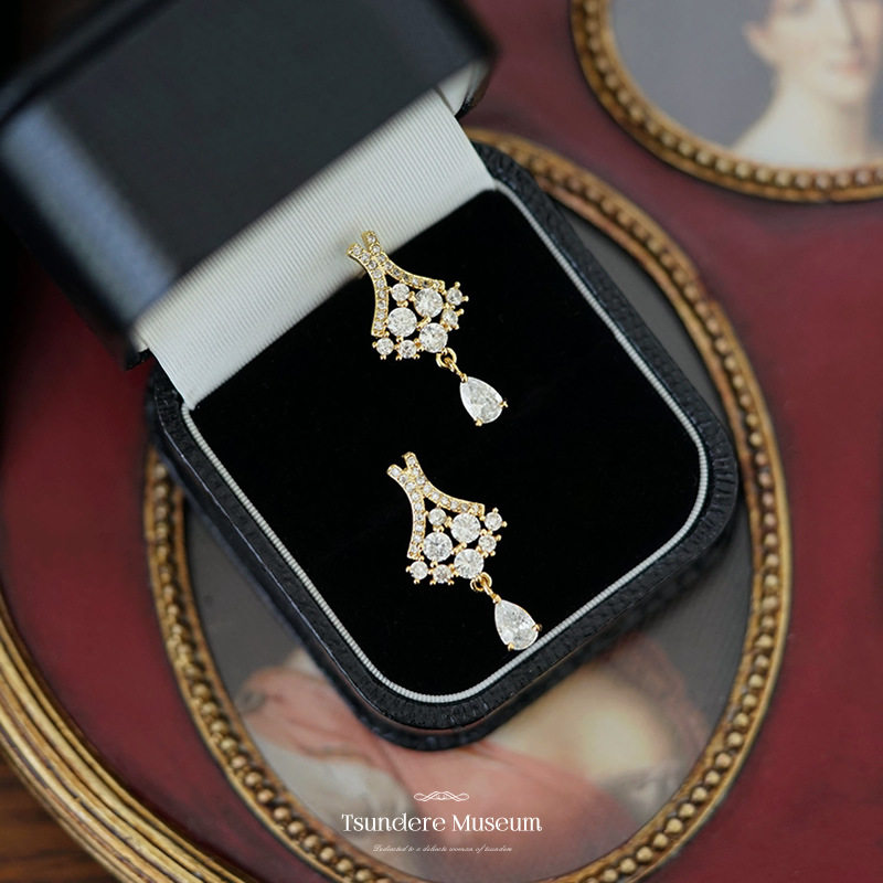 ROMANTIC925纯银镀金满锆钻小裙子耳钉女气质百搭高级感耳饰品,饰品/流行首饰/时尚饰品新,银饰耳饰,淘宝优惠券,粉丝福利购,淘宝优惠卷