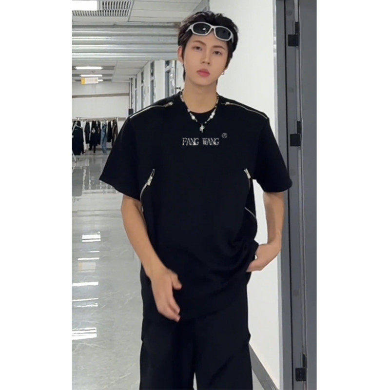 美式高街高级感垫肩T恤男金属拉链设计重磅短袖痞帅男模穿搭半袖,男装,时尚防晒服,淘宝优惠券,粉丝福利购,淘宝优惠卷