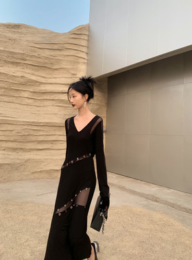 XI.VERGENCE新纯欲辣妹风金属扣钉连身裙