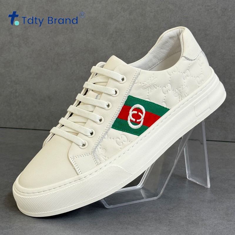 男生简约小白鞋新款真皮休闲鞋