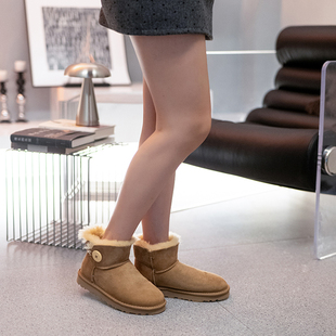 经典3352桑坡羊皮毛一体低筒木扣女款雪地靴女保暖加厚时尚