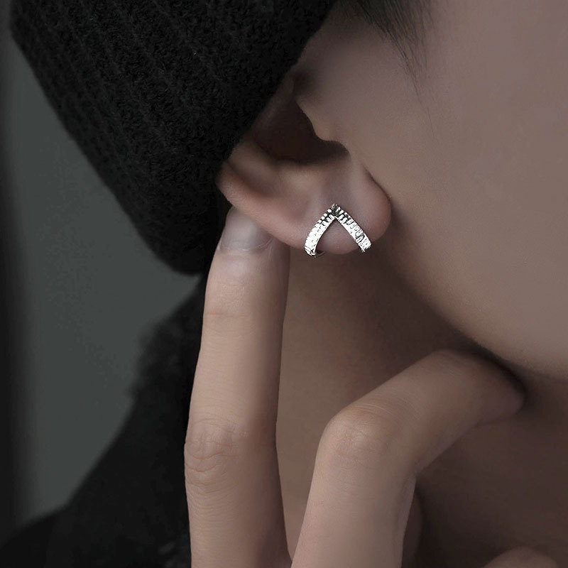 极简时尚男款耳钉ins潮欧美冷淡风小众设计个性简约百搭羊角耳环