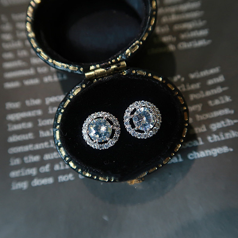 韩版精致锆石耳钉女轻奢小众