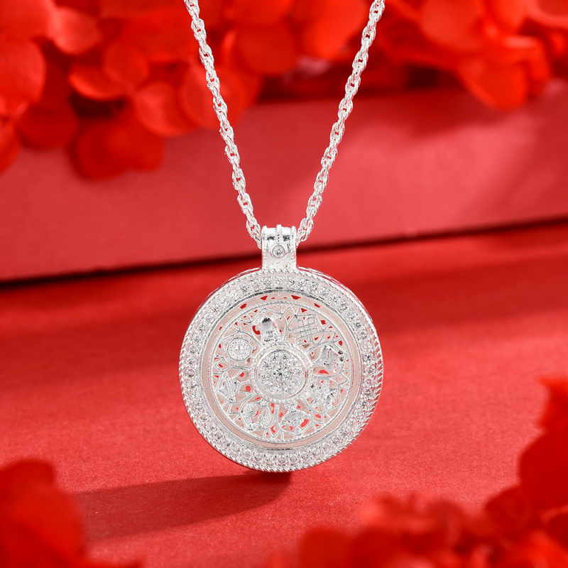 新品新款八宝罗盘转动项链时尚可旋转设计古法镂空圆盘锁骨链