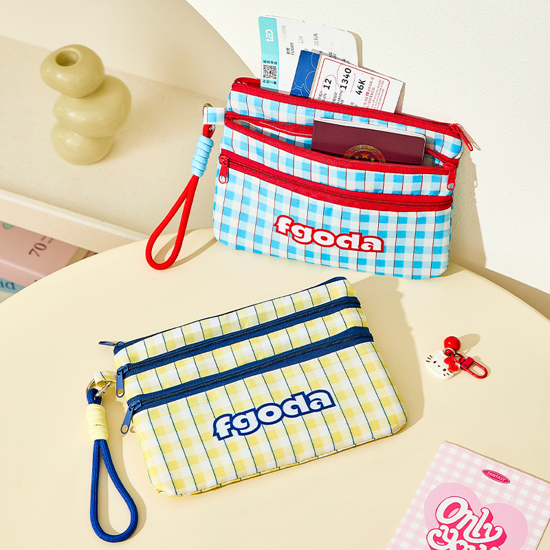 多巴胺旅行防水护照证件收纳包