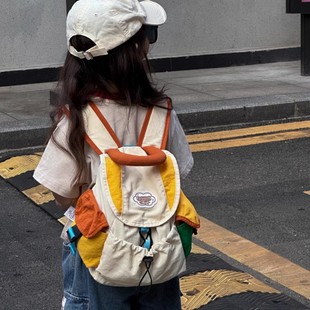 幼儿园小学生小背包高颜值儿童双肩包男女孩书包山系撞色轻便箱包