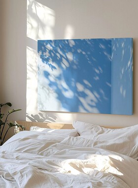 蓝色简约横版装饰画光影小众北欧清新唯美高级感艺术卧室客厅挂画