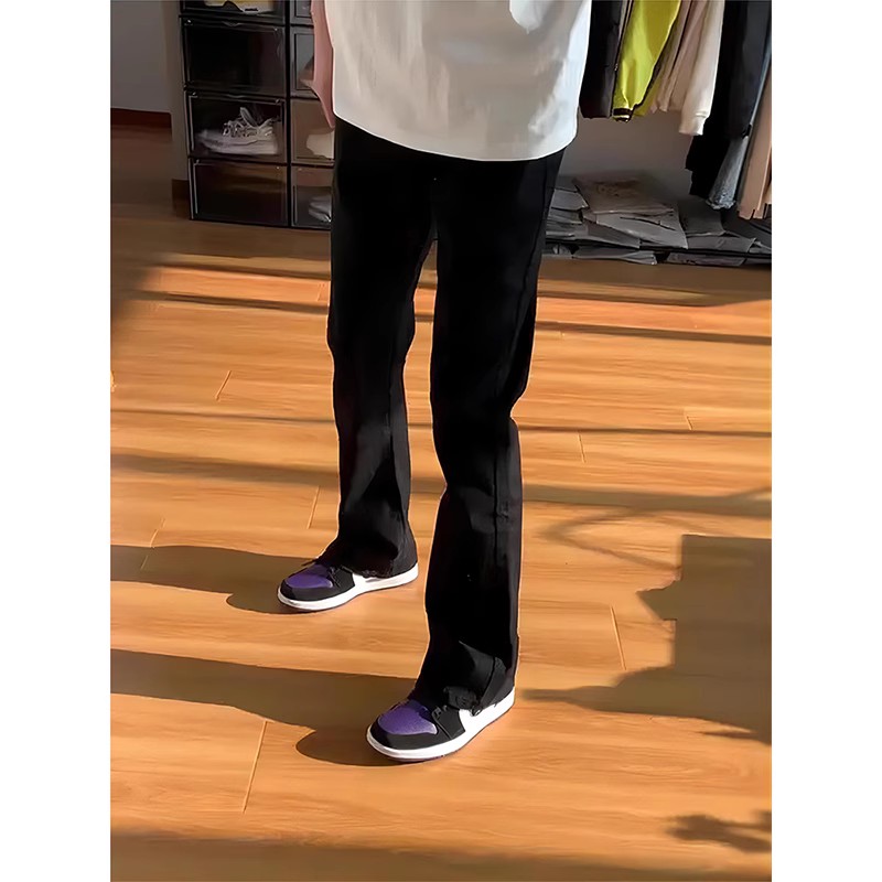 纯黑色弯刀牛仔裤男美式高街vibe裤子春季潮牌窄版修身微喇直筒裤