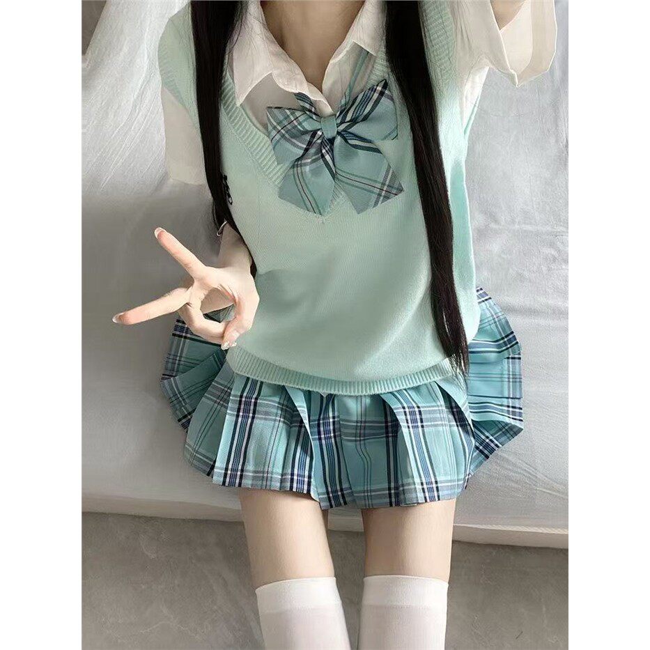 叠穿软妹jk制服穿搭背心