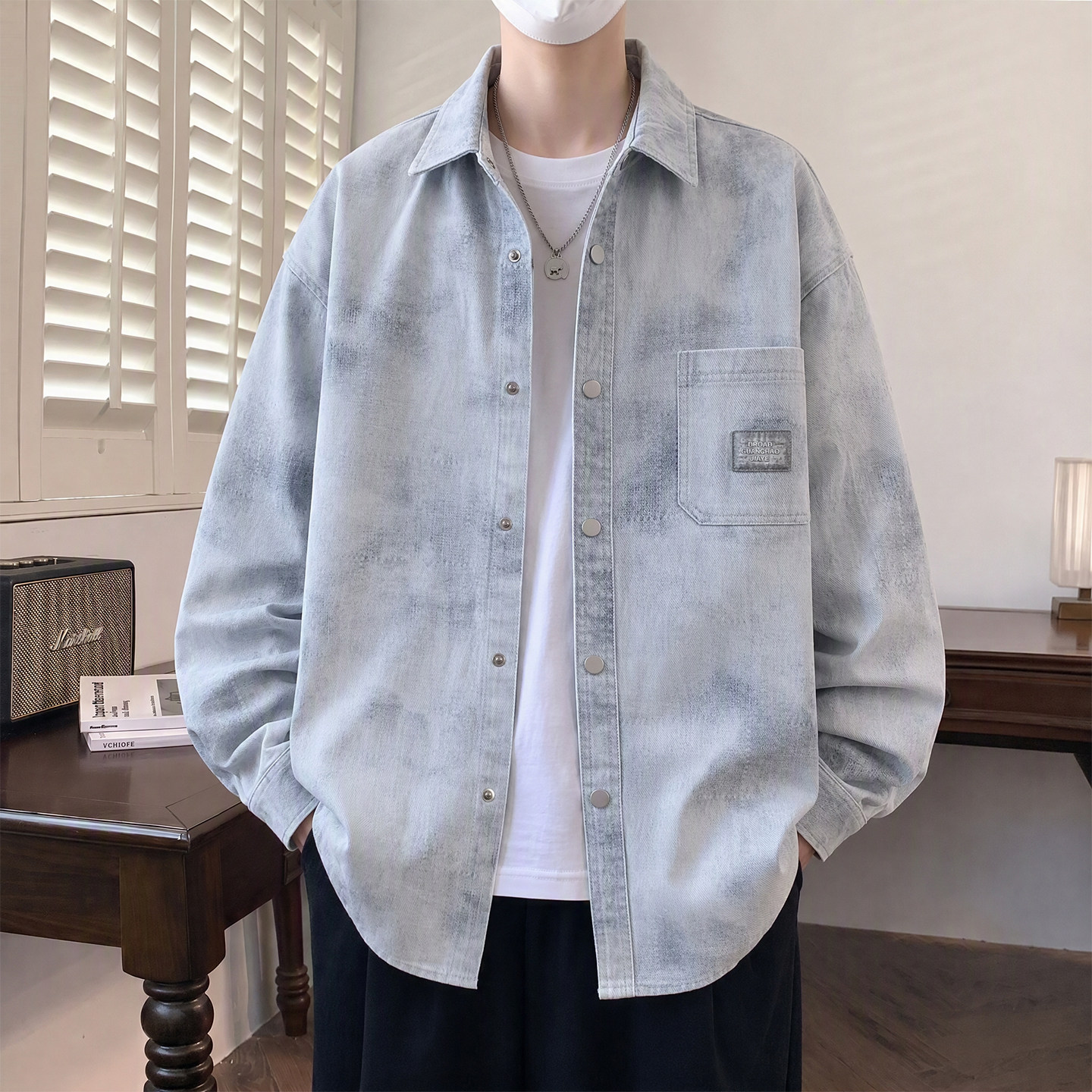 牛仔风长袖衬衫男宽松秋季薄款翻领上衣服青少年学生百搭休闲外套